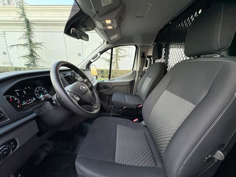 Used 2024 Ford Transit 250 Low Roof w/ Exterior Upgrade Package image 20