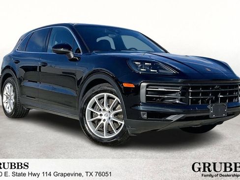 Used 2024 Porsche Cayenne image 1