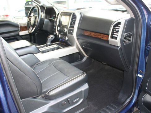 Used 2020 Ford F150 Lariat w/ Equipment Group 502A Luxury AWD/4WD image 14
