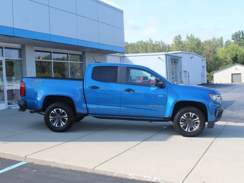 Used 2022 Chevrolet Colorado Z71 AWD/4WD image 5