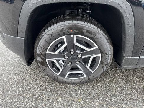 New 2026 Jeep Cherokee Limited AWD/4WD image 9