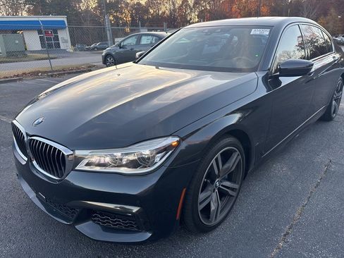 Used 2019 BMW 750i w/ Executive Package image 1