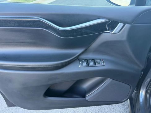 Used 2017 Tesla Model X 100D image 12