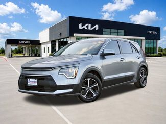 Used 2023 Kia Niro LX FWD video 1