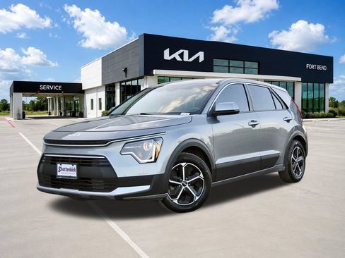 Used 2023 Kia Niro LX FWD image 1