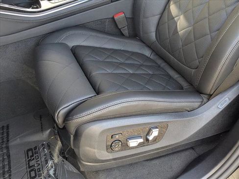 New 2026 BMW X5 xDrive50e w/ Climate Comfort Package image 4