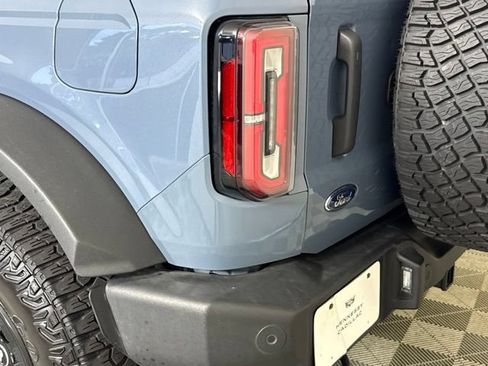 Used 2024 Ford Bronco Wildtrak AWD/4WD image 12