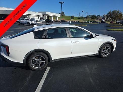 Used 2025 Kia K4 FWD image 3