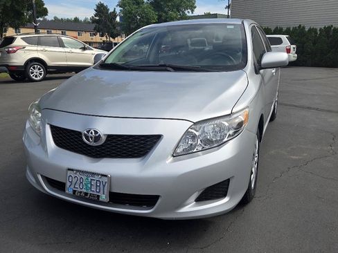 Used 2009 Toyota Corolla LE FWD image 3