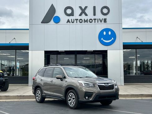 Used 2021 Subaru Forester Premium w/ Popular Package #1 AWD/4WD image 1