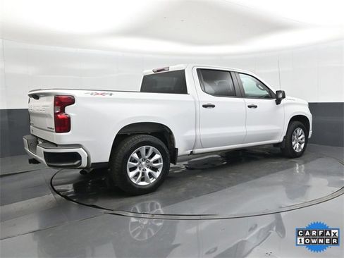 Used 2023 Chevrolet Silverado 1500 Custom image 4