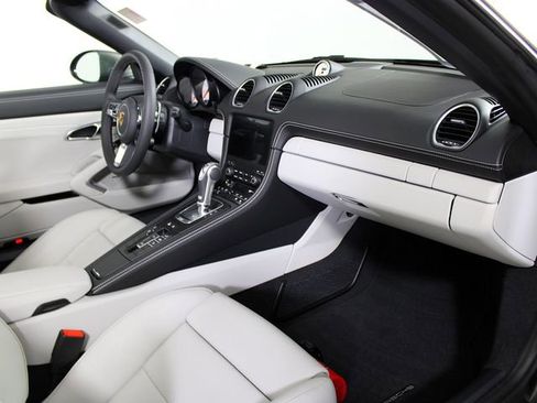 Certified 2025 Porsche 718 Boxster GTS RWD image 22