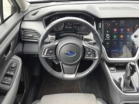 Used 2022 Subaru Outback Premium AWD/4WD image 2
