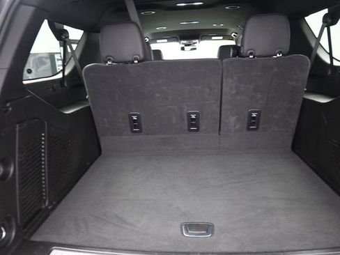 Used 2025 GMC Yukon XL Denali image 28