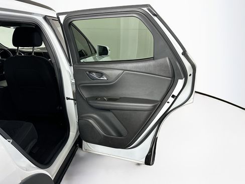 Used 2020 Chevrolet Blazer LT image 31