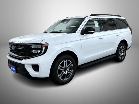 New 2026 Ford Expedition Active AWD/4WD image 1