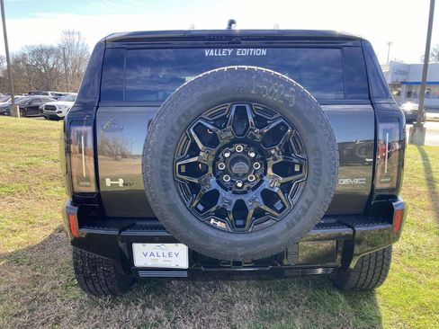 New 2026 GMC Hummer EV SUV image 5