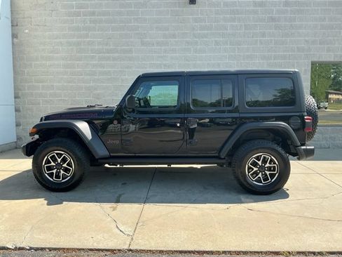 Used 2024 Jeep Wrangler Unlimited Rubicon AWD/4WD image 6