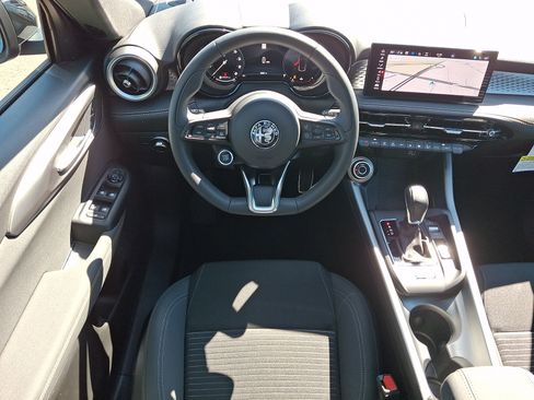 New 2025 Alfa Romeo Tonale AWD/4WD image 7