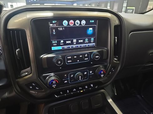 Used 2019 Chevrolet Silverado 2500 High Country w/ Duramax Plus Package AWD/4WD image 31