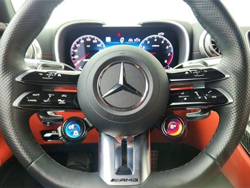 Used 2025 Mercedes-Benz SL 43 AMG w/ Driver Assistance Package image 39