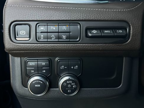 Used 2024 GMC Yukon XL Denali image 66