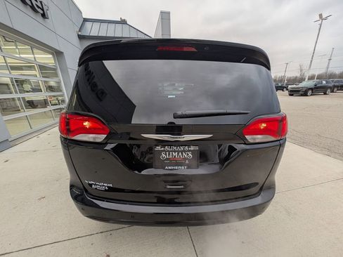 New 2026 Chrysler Voyager LX FWD image 11