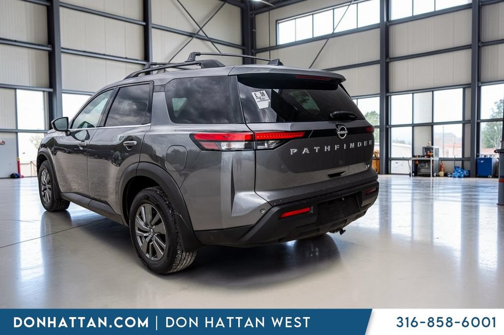 Used 2022 Nissan Pathfinder SV FWD image 29