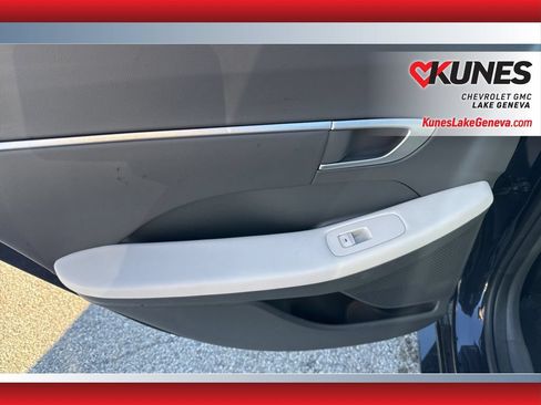 Used 2025 Hyundai Sonata SEL FWD image 38