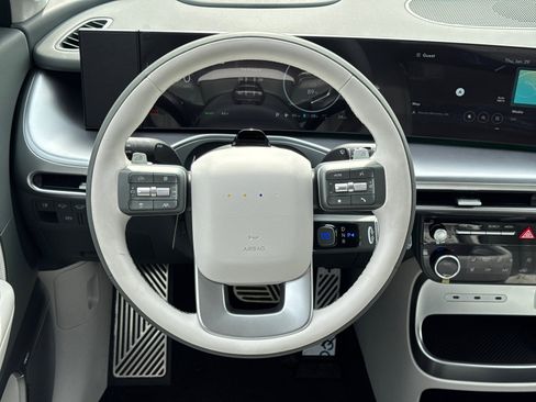 New 2026 Hyundai Ioniq 9 Calligraphy image 16