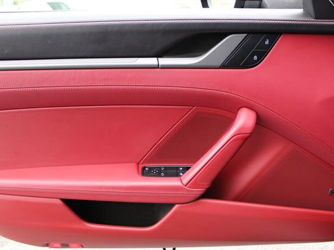 Certified 2023 Porsche 911 Carrera image 13