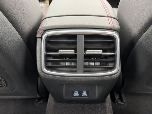 New 2026 Genesis G70 3.3T Sport Prestige AWD/4WD image 21