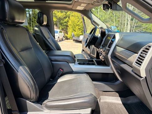 Used 2017 Ford F350 Lariat AWD/4WD image 30