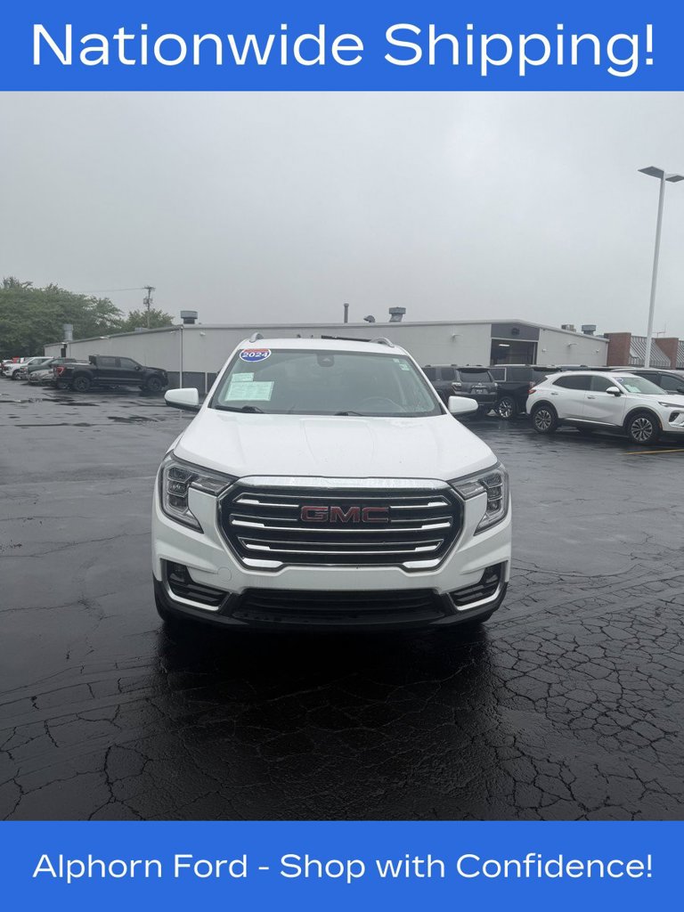 Used 2024 GMC Terrain SLT AWD/4WD image 9
