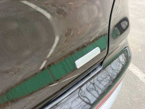 Used 2019 Kia Niro EX image 14