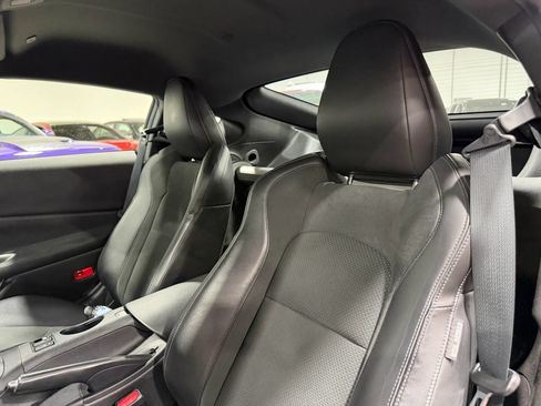 Used 2024 Nissan Z Performance w/ Floor Mat Package RWD image 3