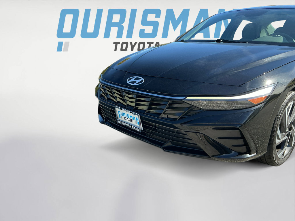 Used 2025 Hyundai Elantra SEL FWD image 19