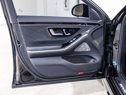 Used 2024 Mercedes-Benz S 63 AMG S w/ AMG Night Package image 28