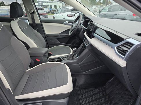 New 2026 Volkswagen Taos SE AWD/4WD image 44