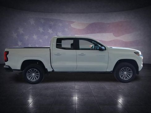 Used 2024 Chevrolet Colorado LT w/ LT Convenience Package II RWD image 6