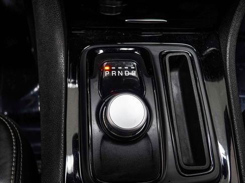 Used 2022 Chrysler 300 S RWD image 20