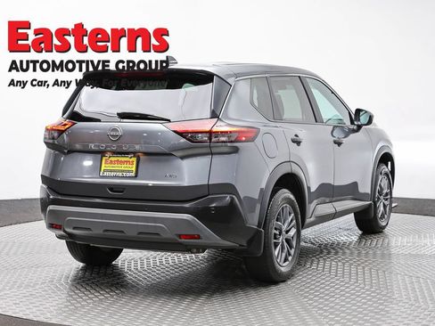 Used 2023 Nissan Rogue S AWD/4WD image 5
