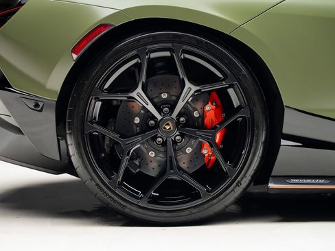 Used 2024 Lamborghini Revuelto AWD/4WD image 44