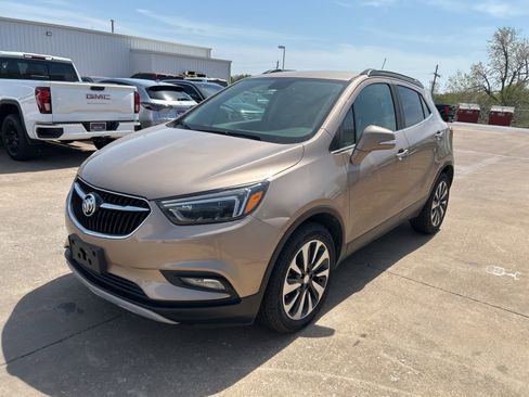 Used 2018 Buick Encore Essence image 1