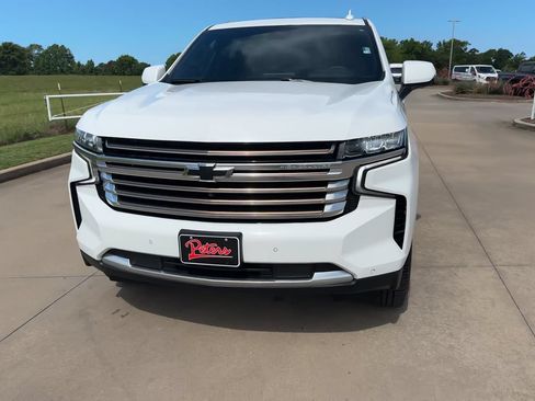 Used 2023 Chevrolet Tahoe High Country AWD/4WD image 4
