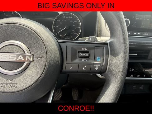 Used 2023 Nissan Rogue SV FWD image 16