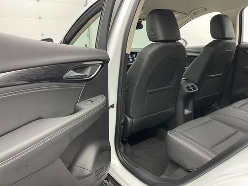 Used 2023 Buick Envision Essence AWD/4WD image 37