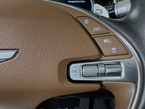 Used 2024 Genesis G80 Advanced image 17