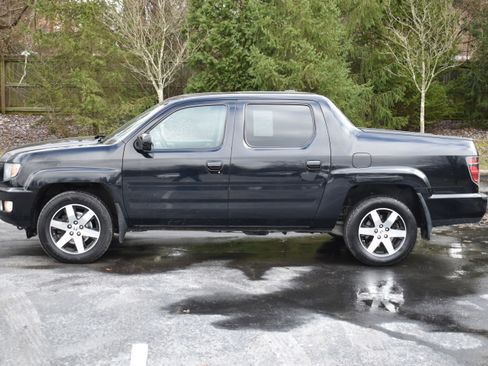 Used 2014 Honda Ridgeline SE image 31