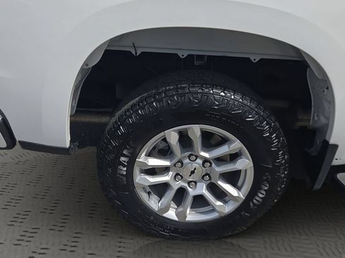 Used 2023 Chevrolet Silverado 1500 RST w/ Z71 Off-Road Package AWD/4WD image 19